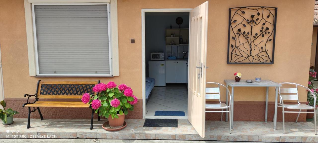 Veľký MederHodosi Apartman公寓 外观 照片